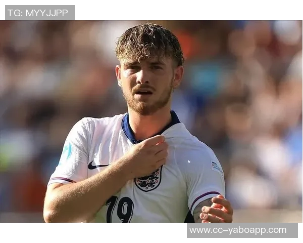 PFA特别贡献奖颁给埃利奥特以表彰其在U21欧洲杯中的卓越表现