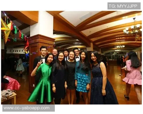 华子本季表现惊艳场均294分创生涯新高三项数据均超越个人最佳 华子本季表现惊艳场均294分创生涯新高三项数据均超越个人最佳