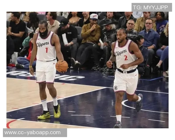 小里直言哈登季后赛表现不如韦德关键球能力存疑引发热议